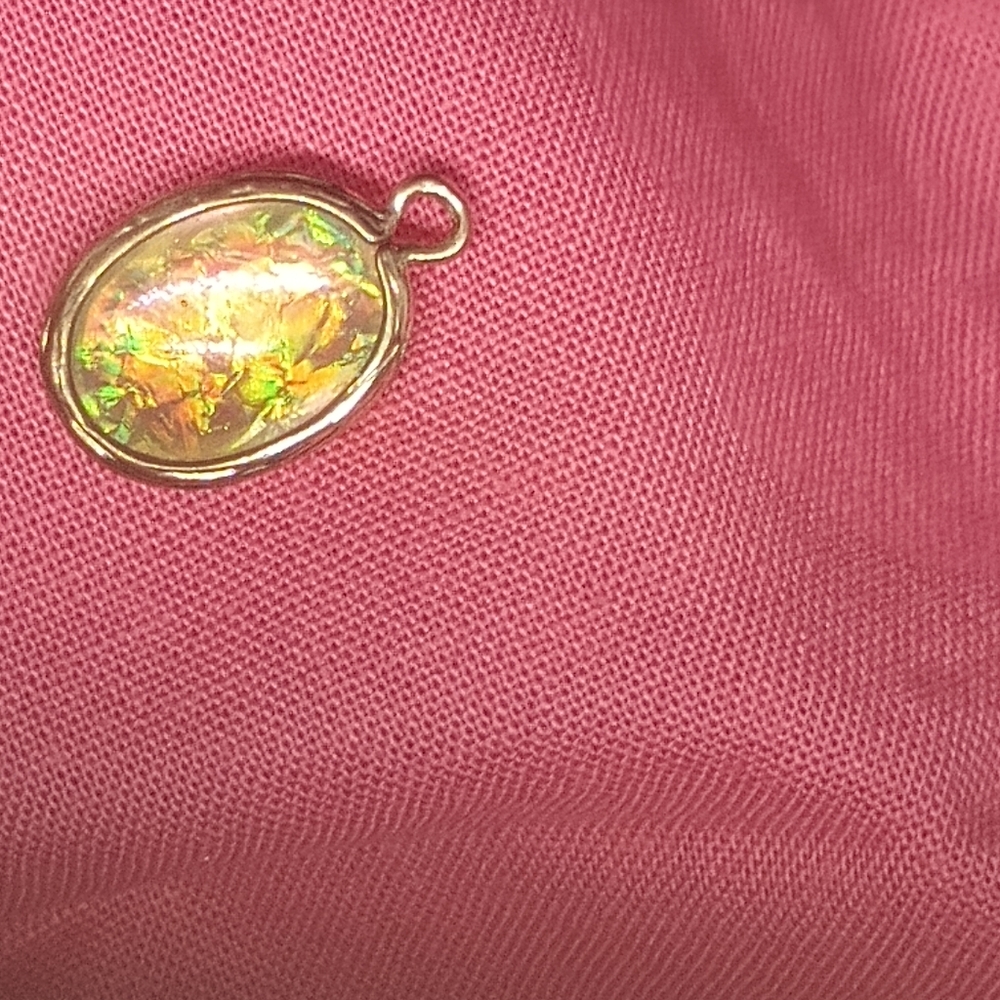 Opal pendant